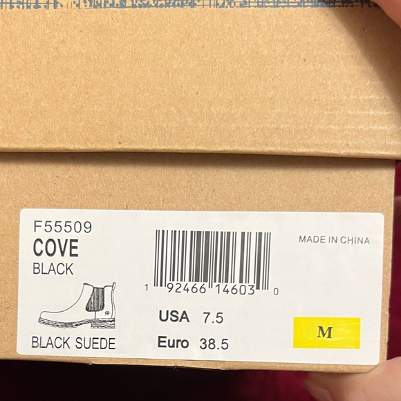 NIB Born Cove black suede boot 7.5 - Picture 6 of 7